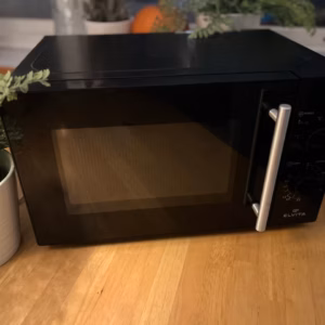 Mikrovågsugn Elvita CMU2205S