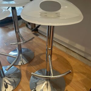 5 st barstolar med förkromad ben