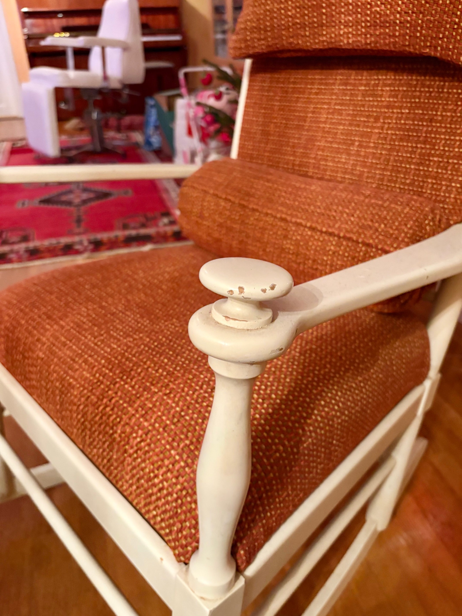 Vit Gungstol Med Orange Klädsel - Bild 2