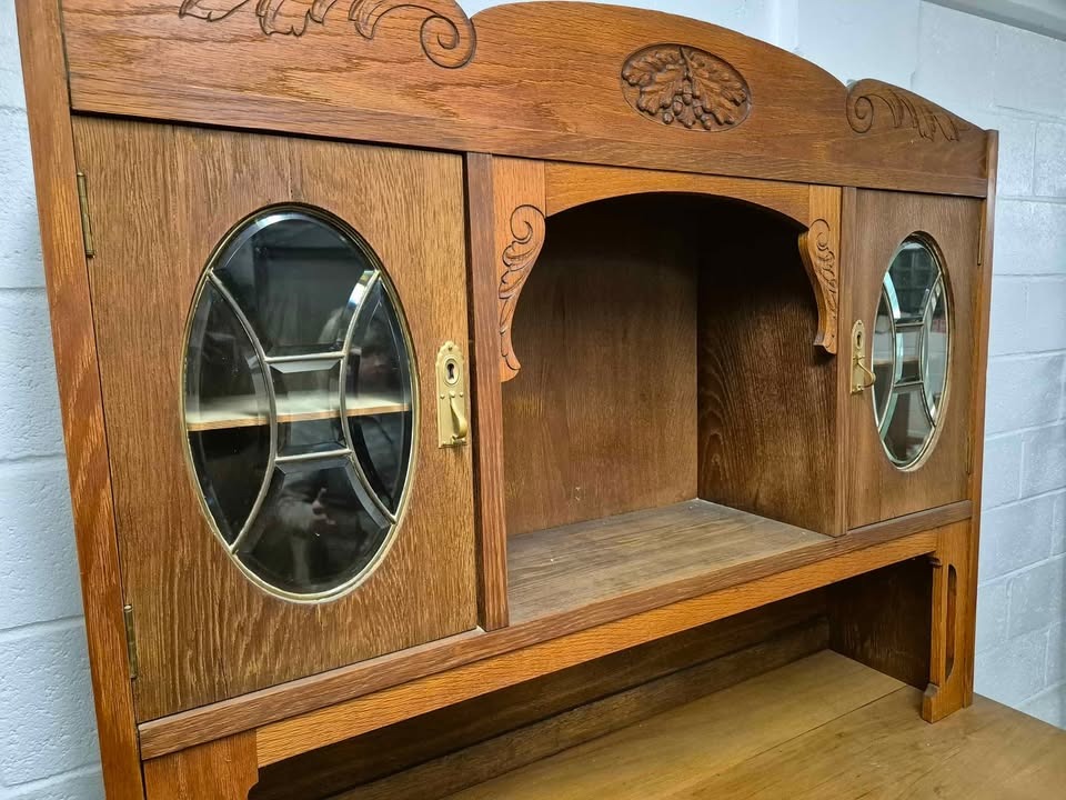 Antik ekskänk med överdel - Bild 4