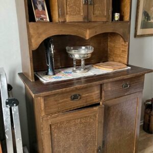 Antikt skåp tvådelat ek